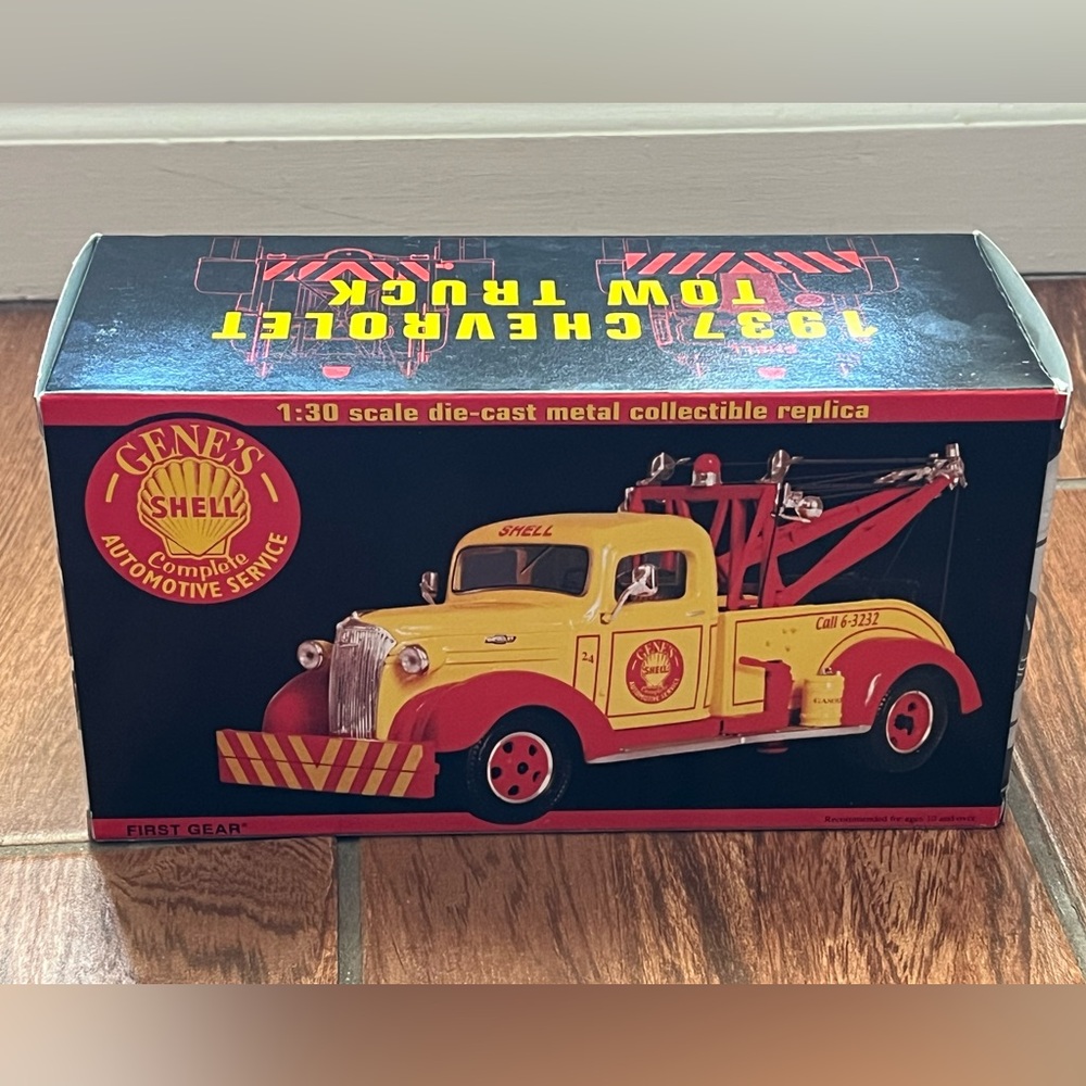 First Gear 1937 Chevrolet Tow Truck die-cast collectible replica